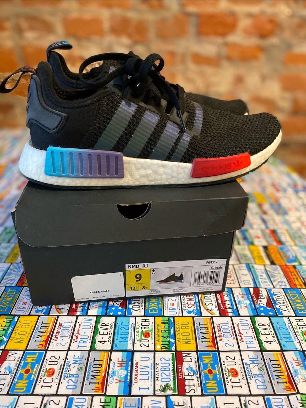 Adidas NMD R1 Grsdiant Color Bar Black Reflective Men's Size 9 Pre-owned WB